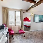 Casa Volpe * باريس